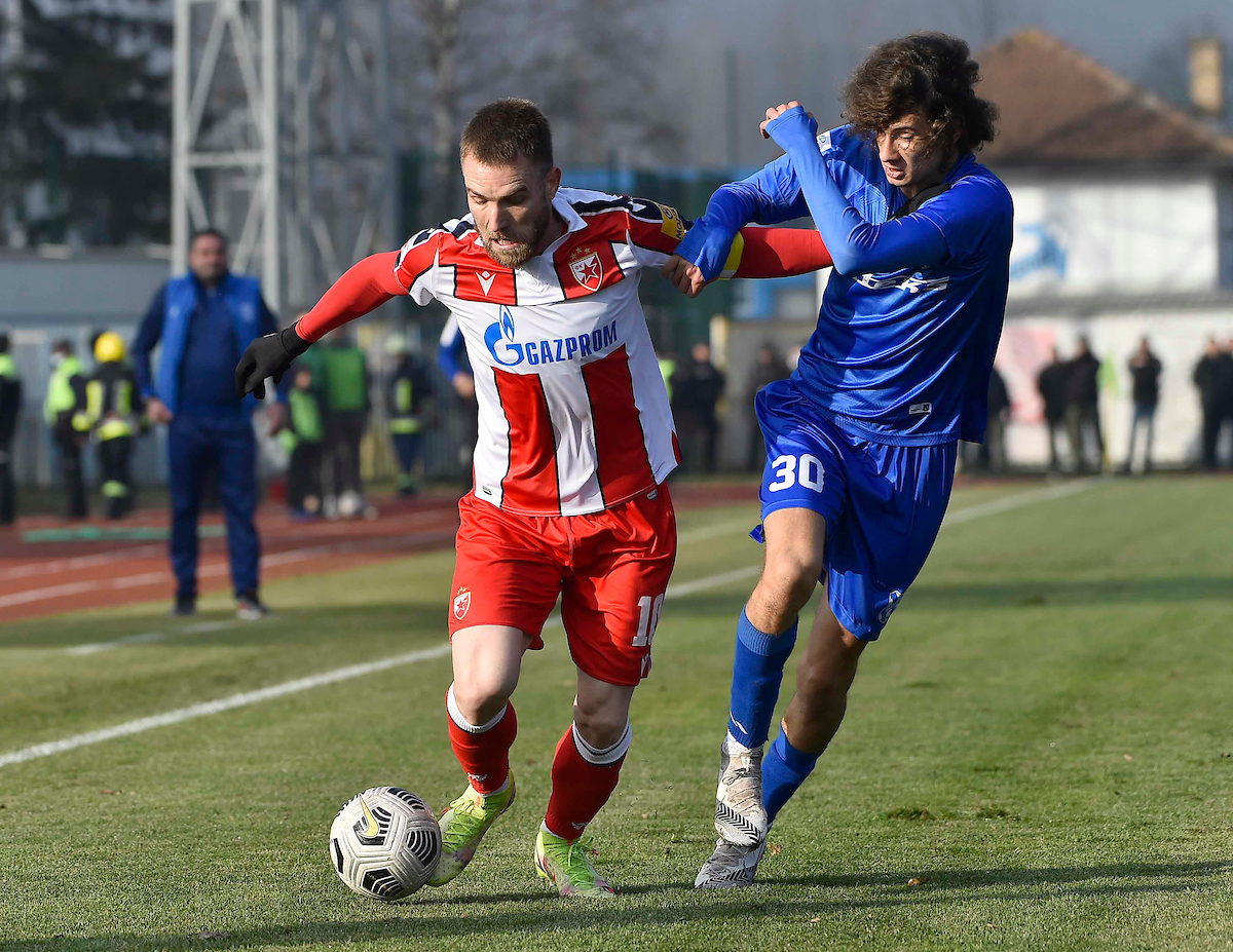 Đorđe Gordić u duelu sa Aleksandrom Kataijem, Foto: Starsport